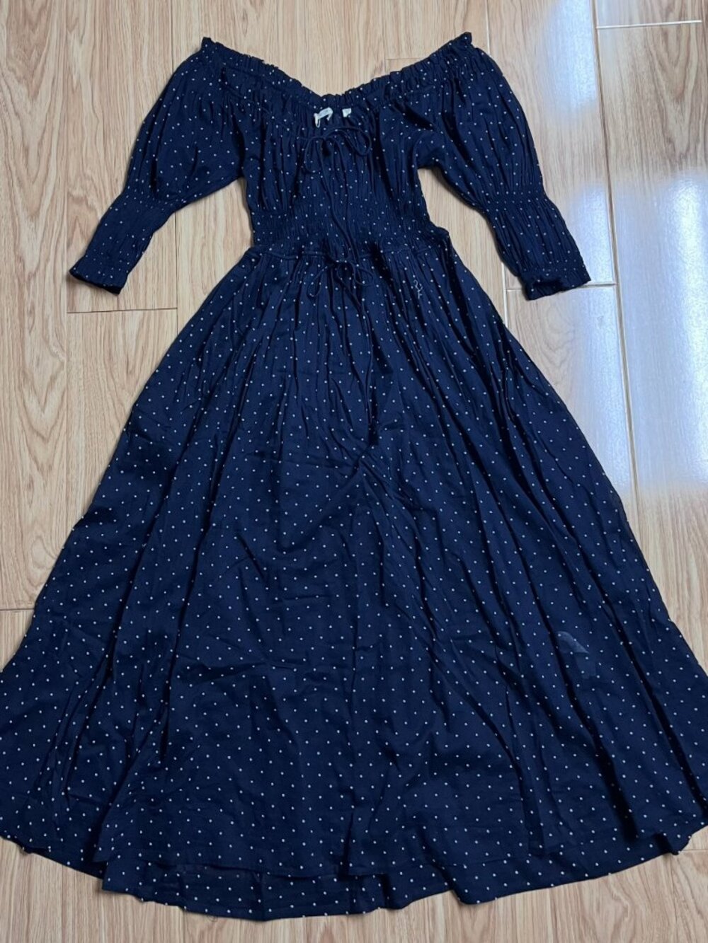 Like New Condition* DOEN Ischia Dress in Navy Flock Dots size M